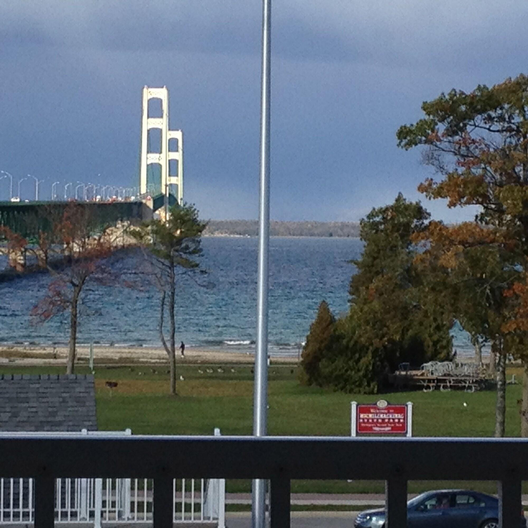 Parkside Inn Bridgeview Mackinaw City Zewnętrze zdjęcie