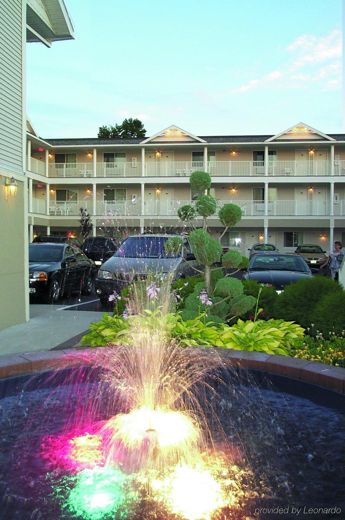 Parkside Inn Bridgeview Mackinaw City Zewnętrze zdjęcie