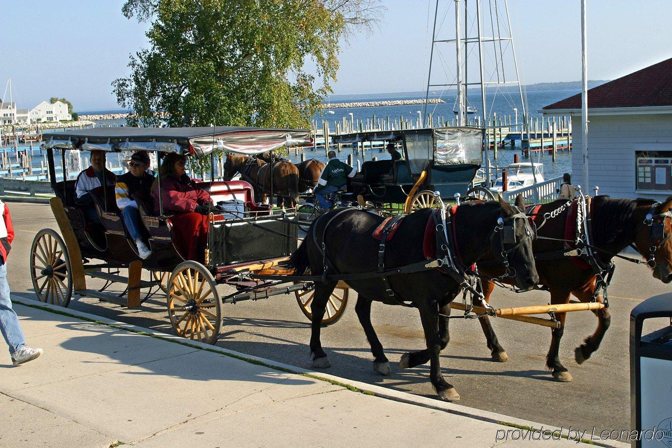 Parkside Inn Bridgeview Mackinaw City Zewnętrze zdjęcie