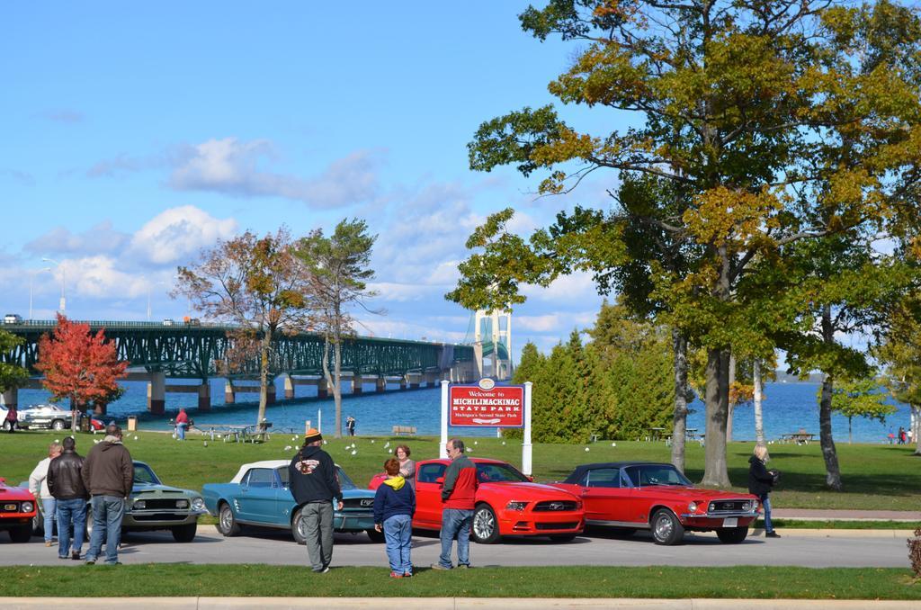 Parkside Inn Bridgeview Mackinaw City Pokój zdjęcie